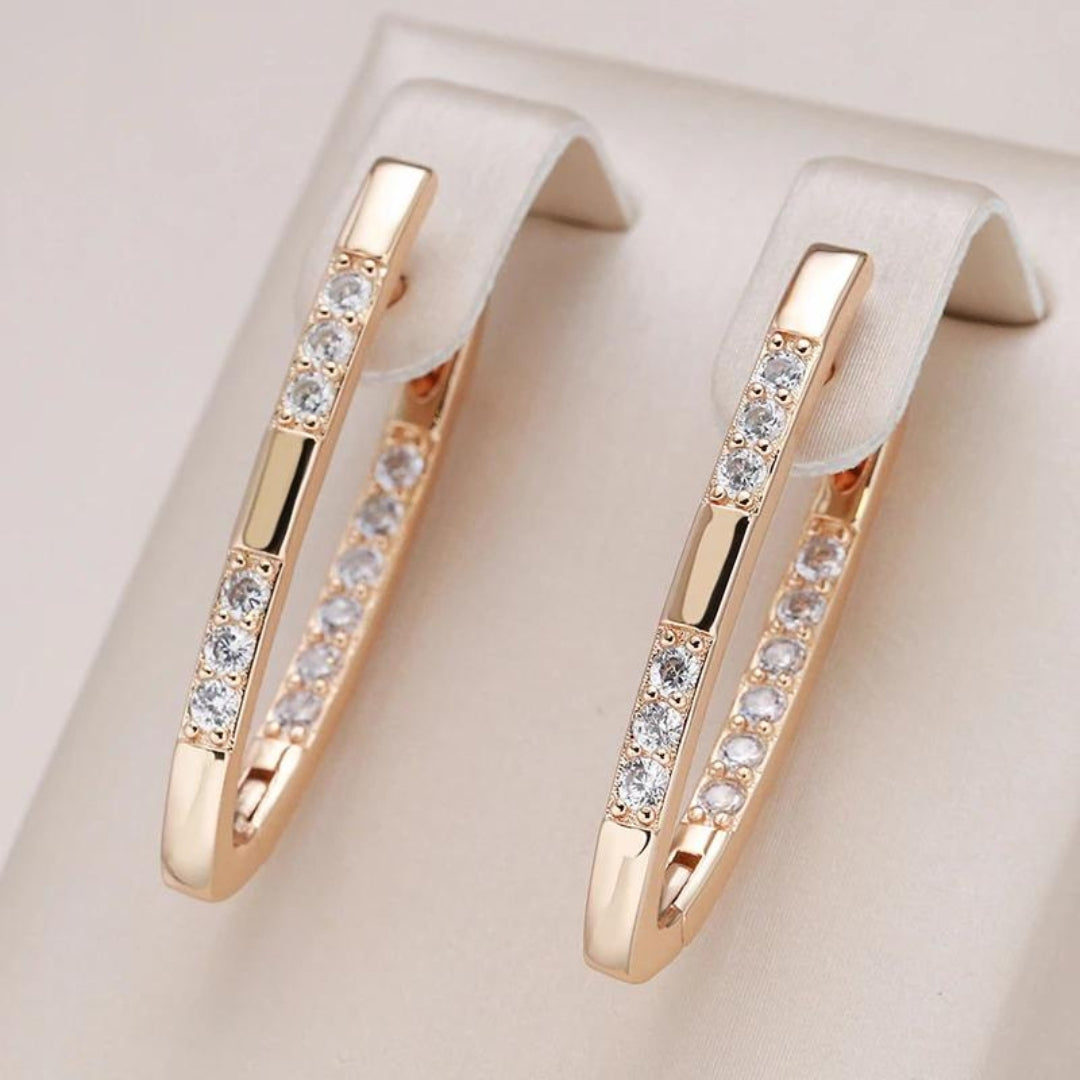 CLARITA™ - Elegant Zirconia Earrings in Gold
